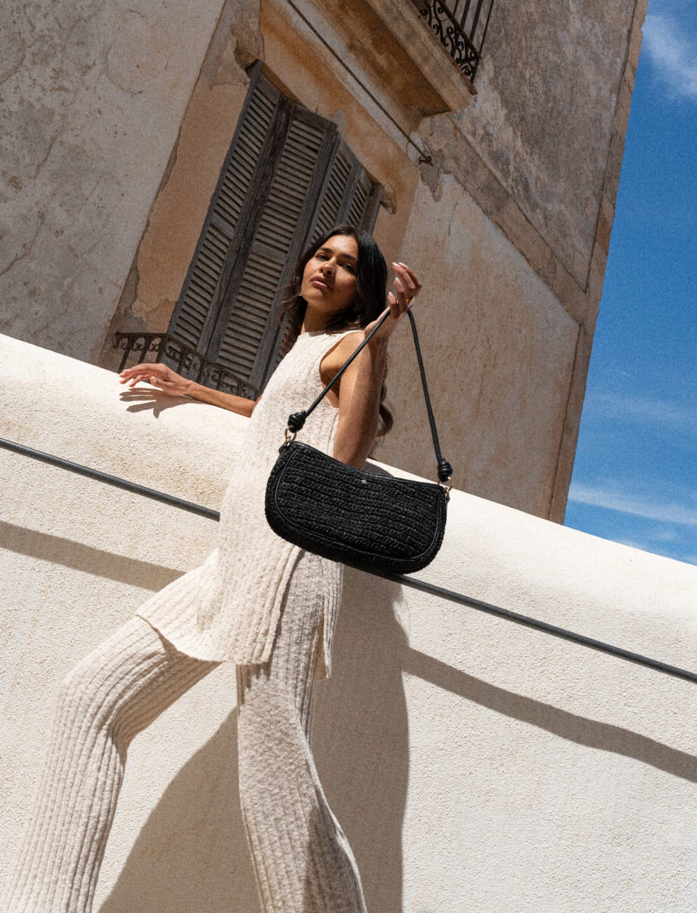 Maradji-lookbook-sac-a-main-scarlett-raphia-noir-3